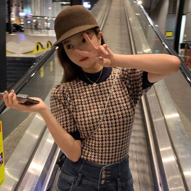 【tops】韓国ファッション〜ラウンドネックパフスリーブ着回しレトロニットF0099