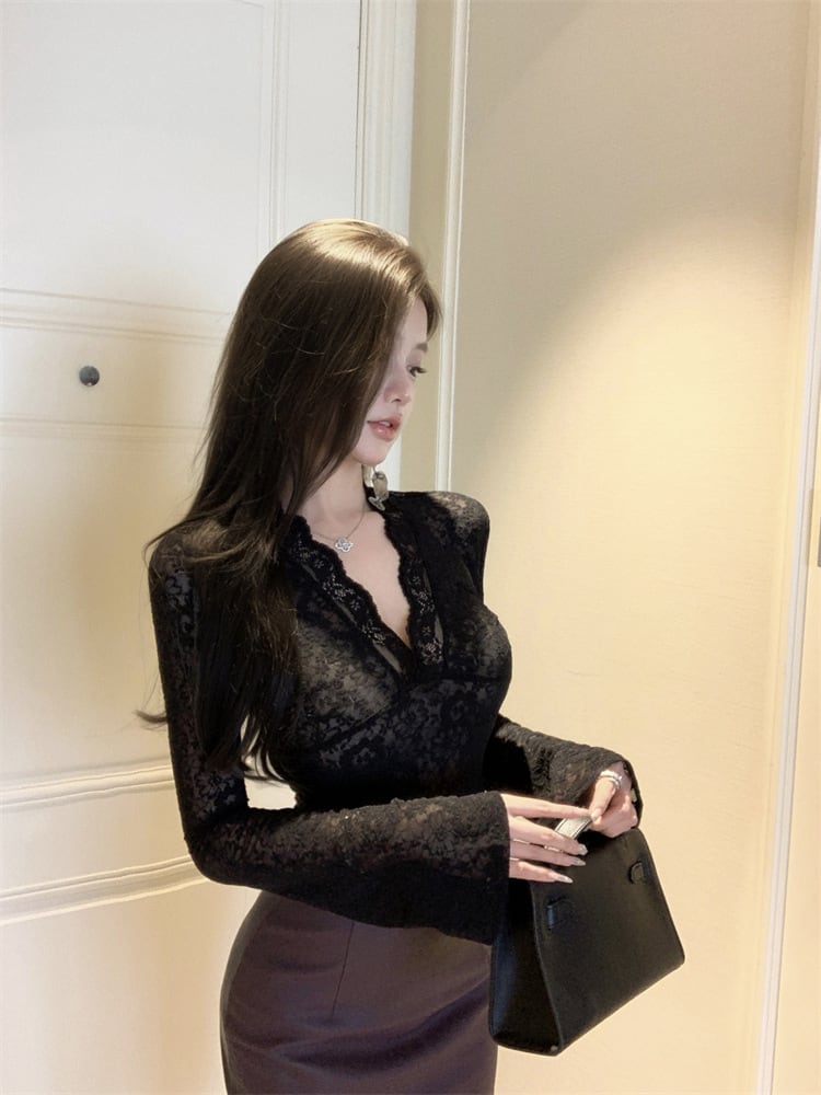 【tops】Vネックレーストップス　M27894