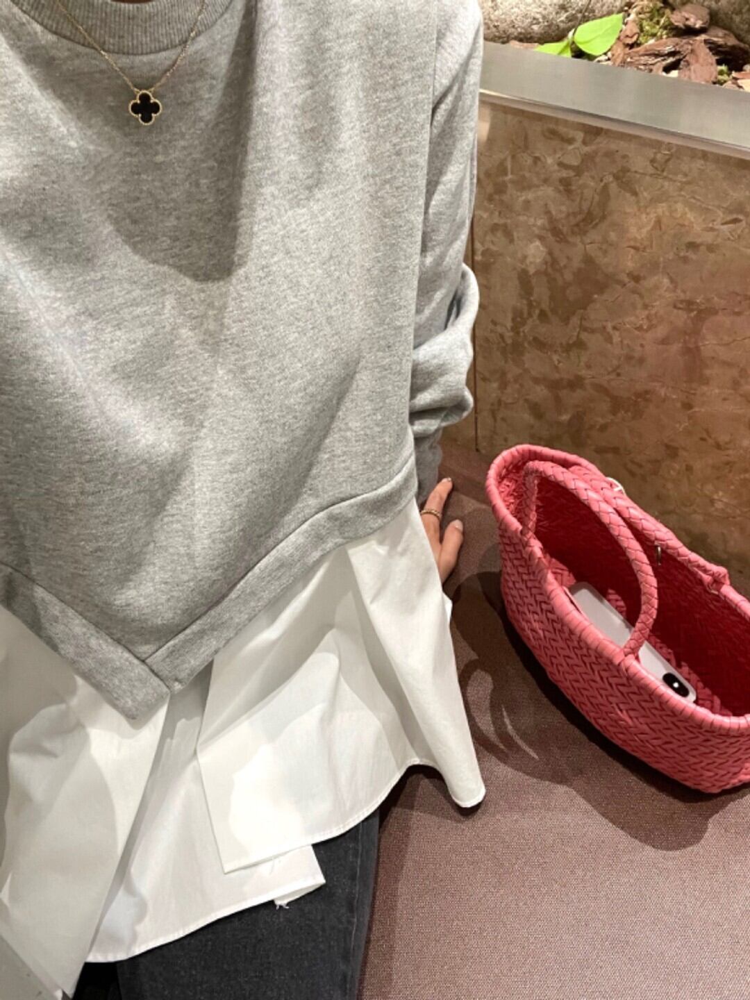 【tops】フリルドッキングパーカー　M18419