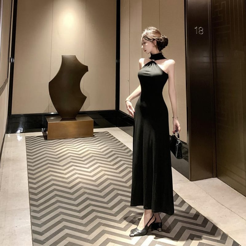 【dress】ホルターネックタイトロングワンピース Q8186