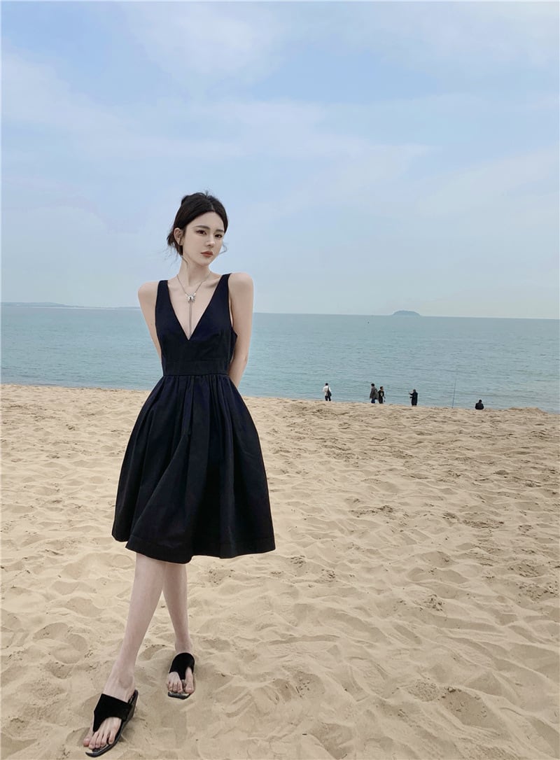 【dress】Vネックキャミワンピース　M30185