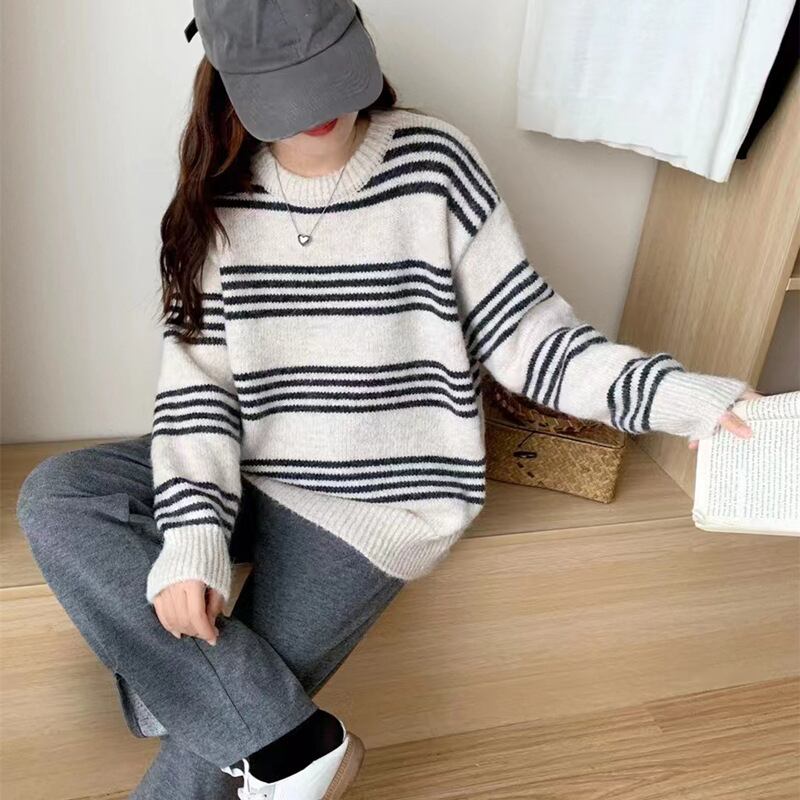 【tops】クルーネックニットセーター　M18489
