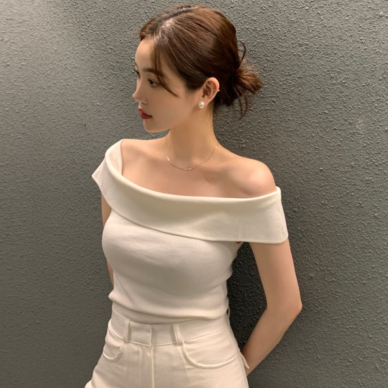 【tops】韓流スタイルchic〜気質満点体型カバーセクシー肩見せトップス着痩せニット G14899