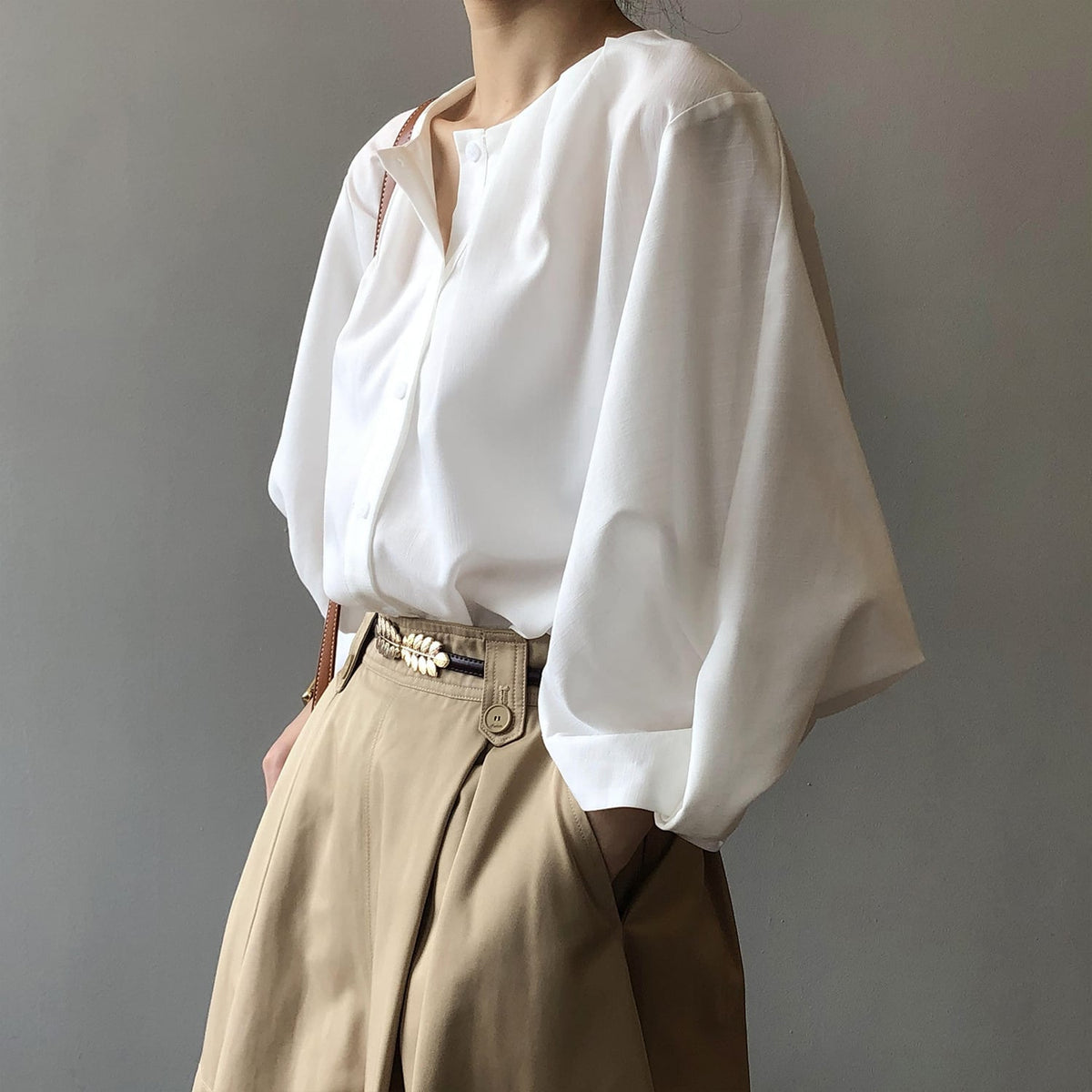 【tops】ランタンスリーブシャツブラウス　M29742