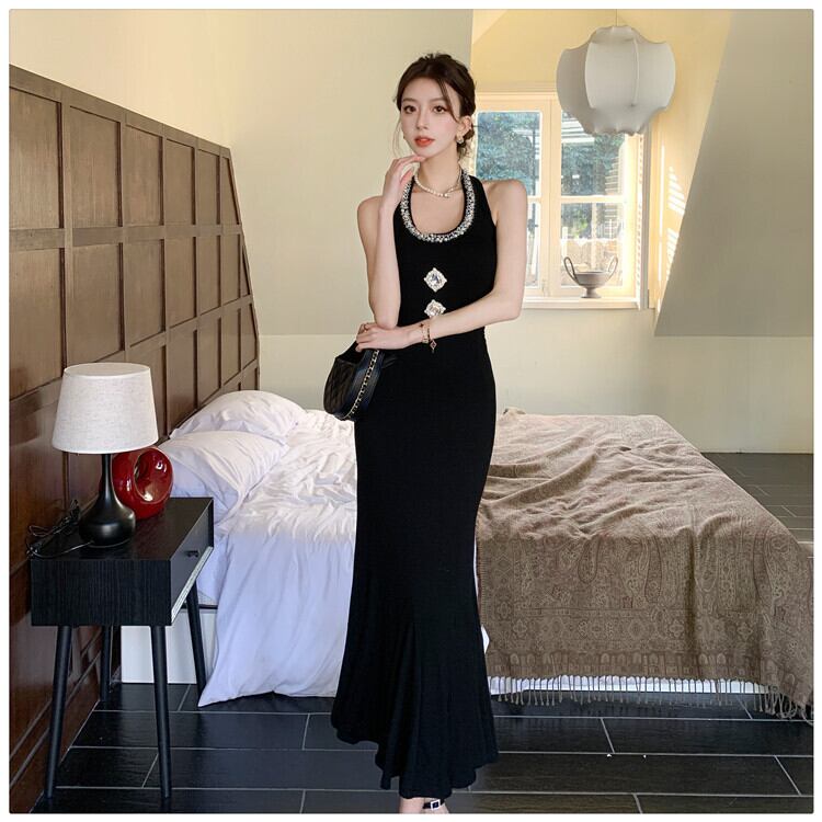 【dress】ビジューホルターネックワンピース　M29726