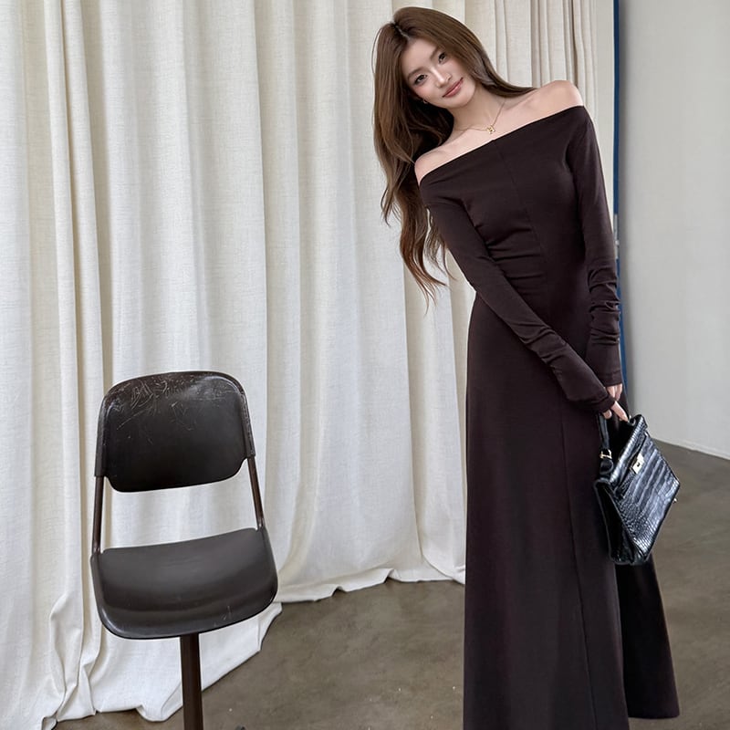 【dress】オフショルロングワンピース Q6924