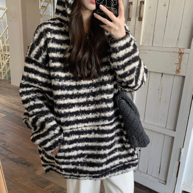 【tops】ボーダー柄フーディーパーカー　M28435